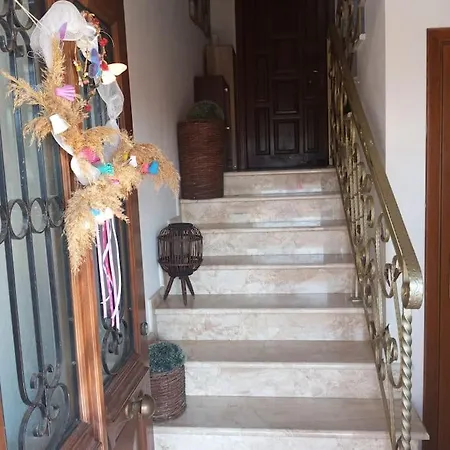 πολυτελης Apartment *